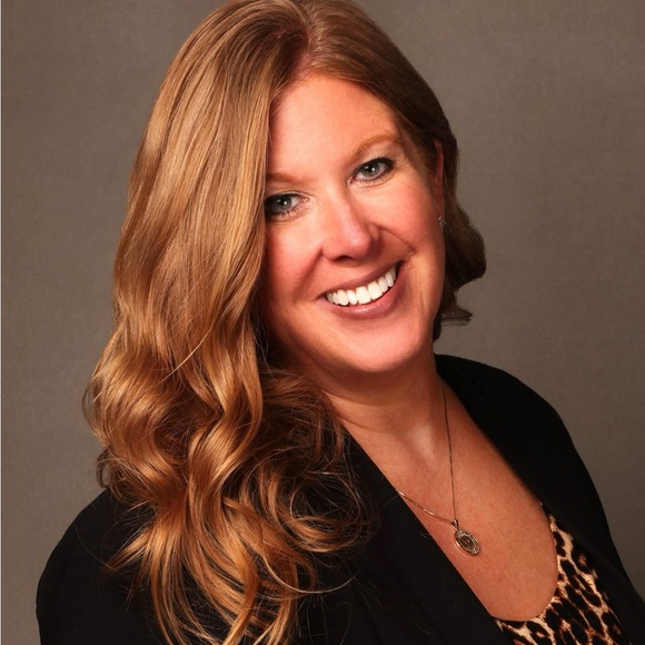 Meet your Posher, Rachel - Picture 1 of 1